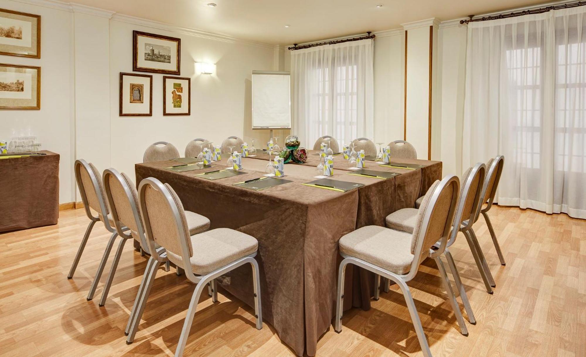 Hotel Sercotel Palacio De Gamboa 4*